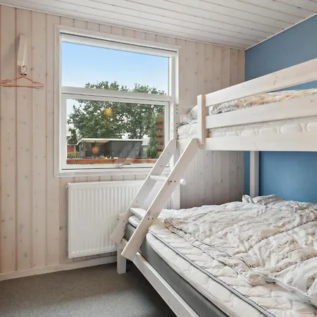 Four-bedroom In Haderslev * 하데르슬레우